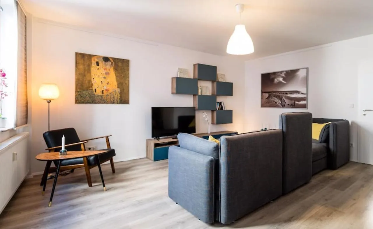 Homefy Oldtown Apartment - 6 People - 2 Bath - Balcony - Top Location contacts